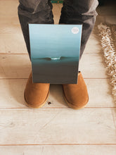 Load image into Gallery viewer, Beautiful turquoise surf art from The Netherlands as an A4 print.
