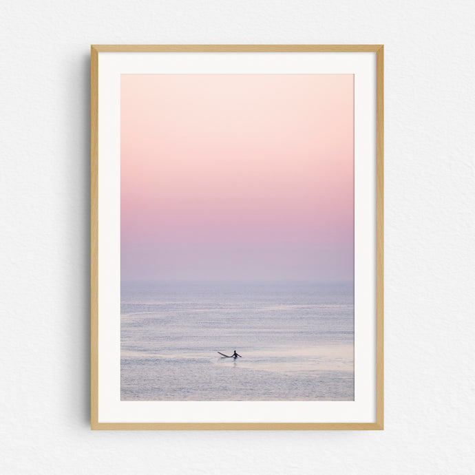 Minimalistic surf photography from The Netherlands in a natural wooden frame.