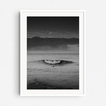 Load image into Gallery viewer, Black and white surf photography at the Scheveningen coast in a white wooden frame.
